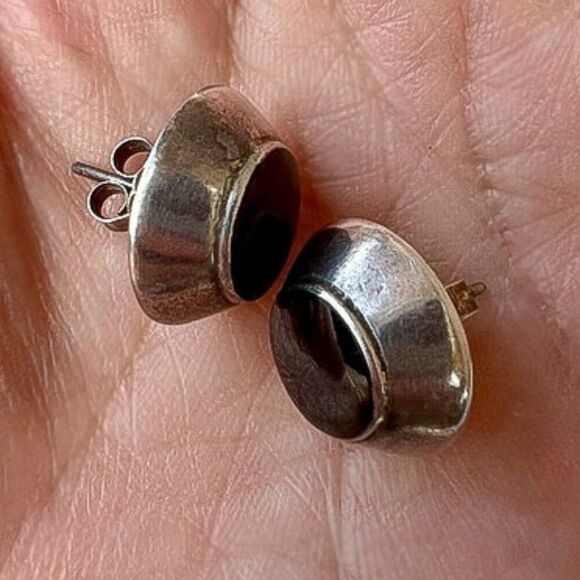 Vintage Sterling Silver & Black Earrings - Picture 7 of 7